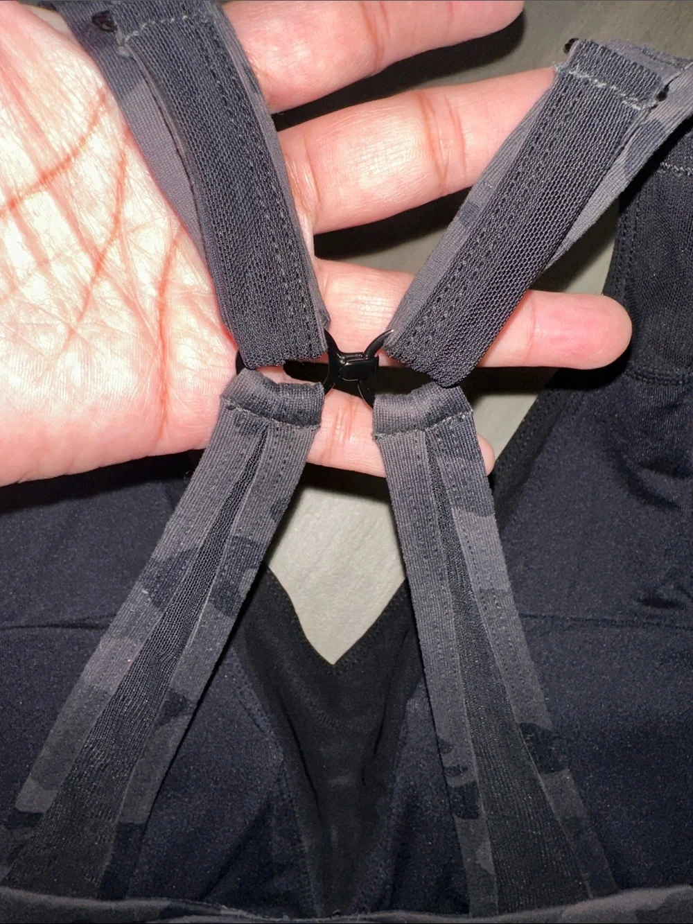 Zyia‎ Active Mesh Sports Bra Forest Camo Padded Adjustable Gym Size Medium